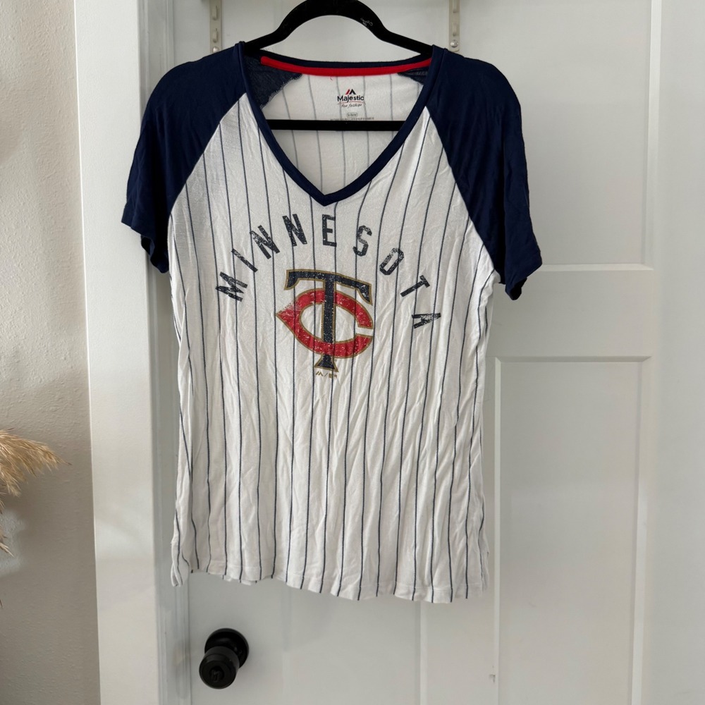 Majestic Minnesota Twins Pinstripe Raglan V-Neck Baseball Tee Shirt Women M